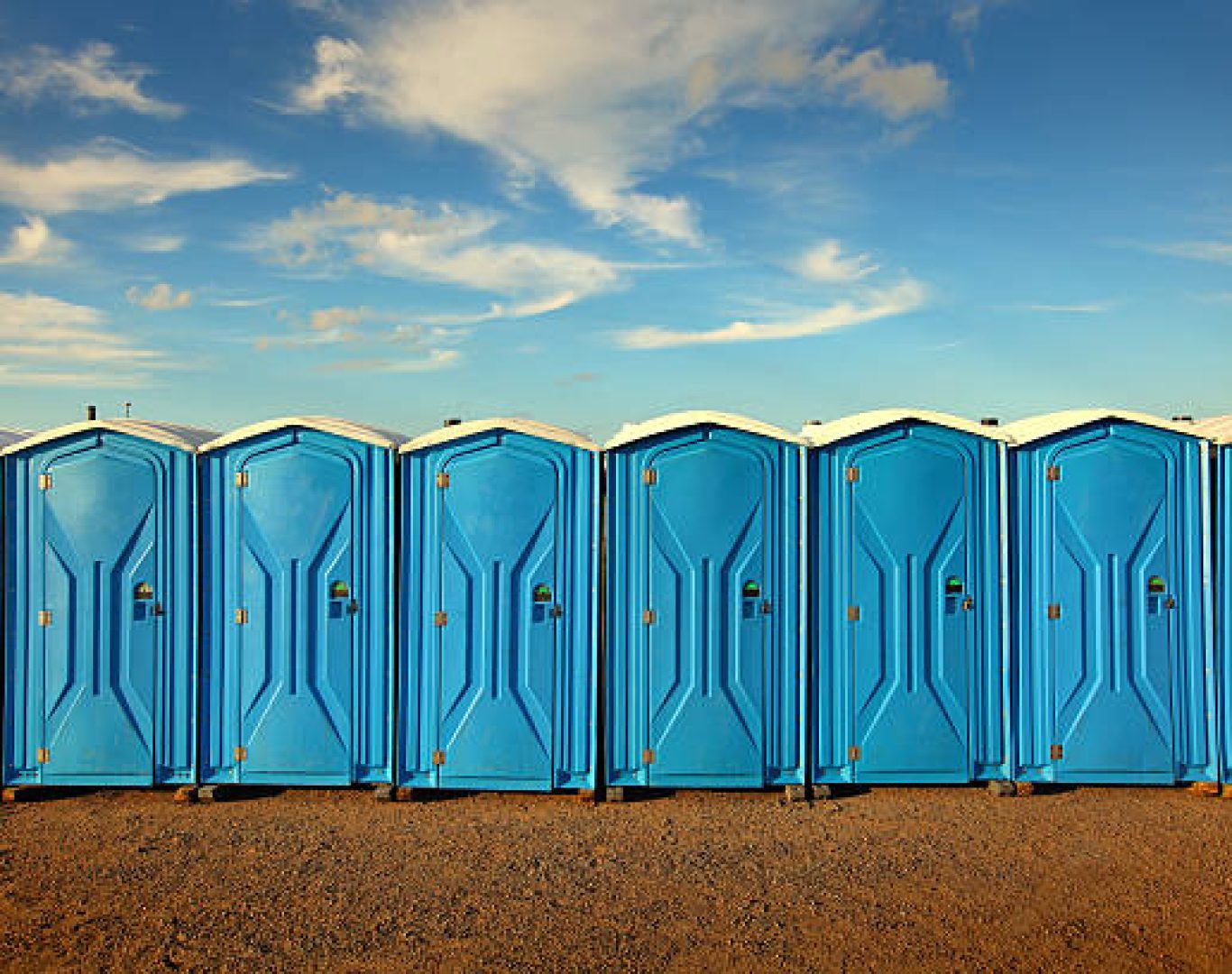 Clean porta potty rentals in Mooresville, NC outdoor event area